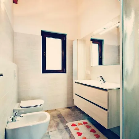 Ulivi On The 公寓 *